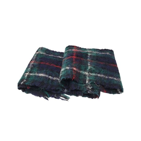 Cadaz Mohair and Wool Blend Tartan Plaid Scarf 70x9 Made in Scotland Green & Red - Picture 1 of 8